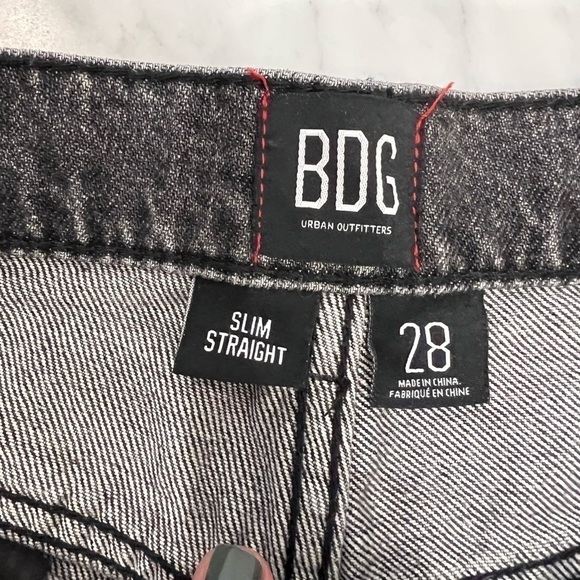 Bdg URBAN OUTFITTERS Slim Straight distressed high waisted button fly jeans 28 - Picture 4 of 12